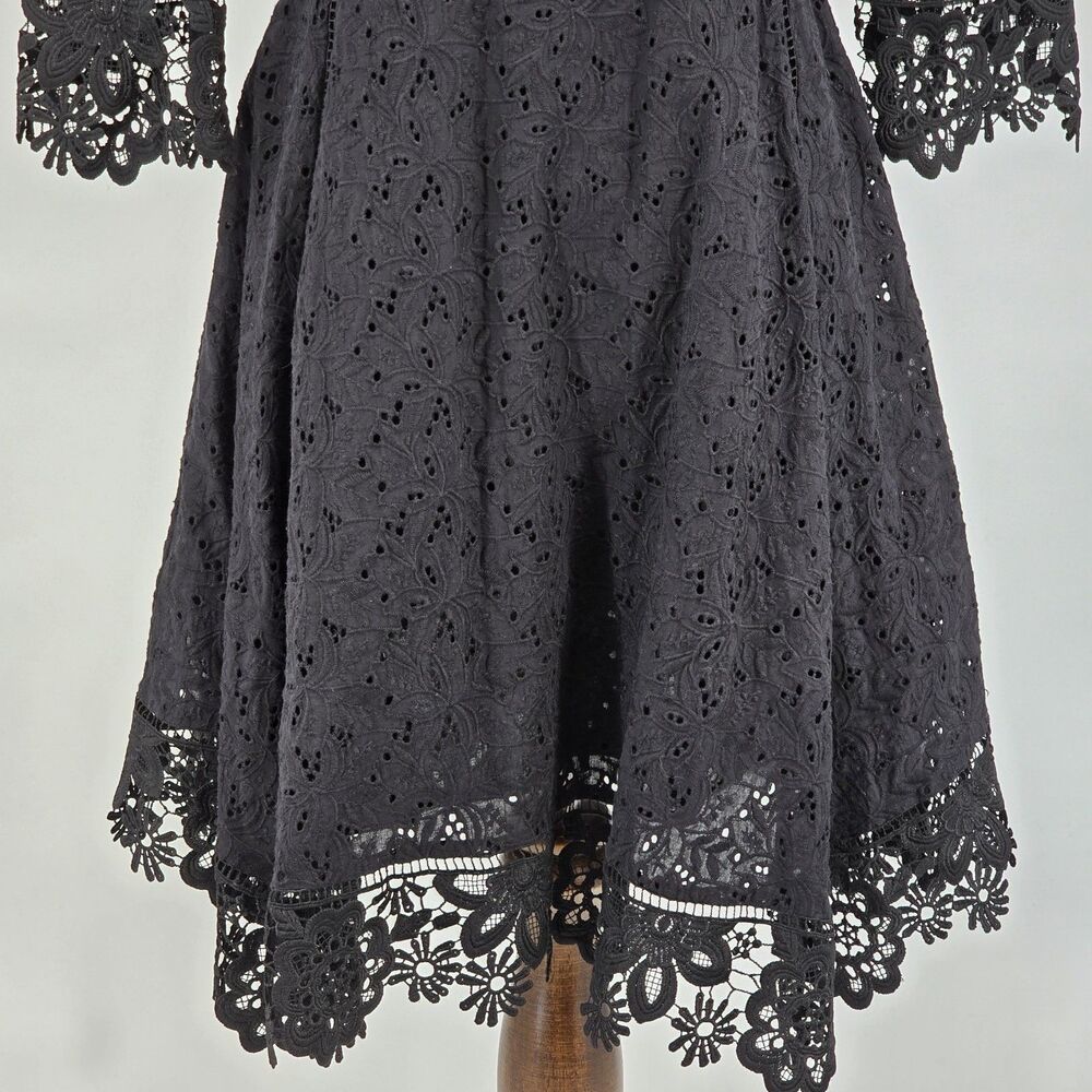 Gianni Bini Lacy Crochet Dress Women's 4 Black Eyelet Fabric - Picture 5 of 8